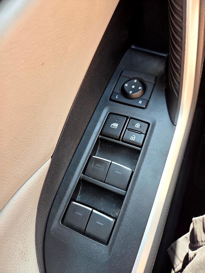 Used 2023 Toyota RAV4 XLE image 26