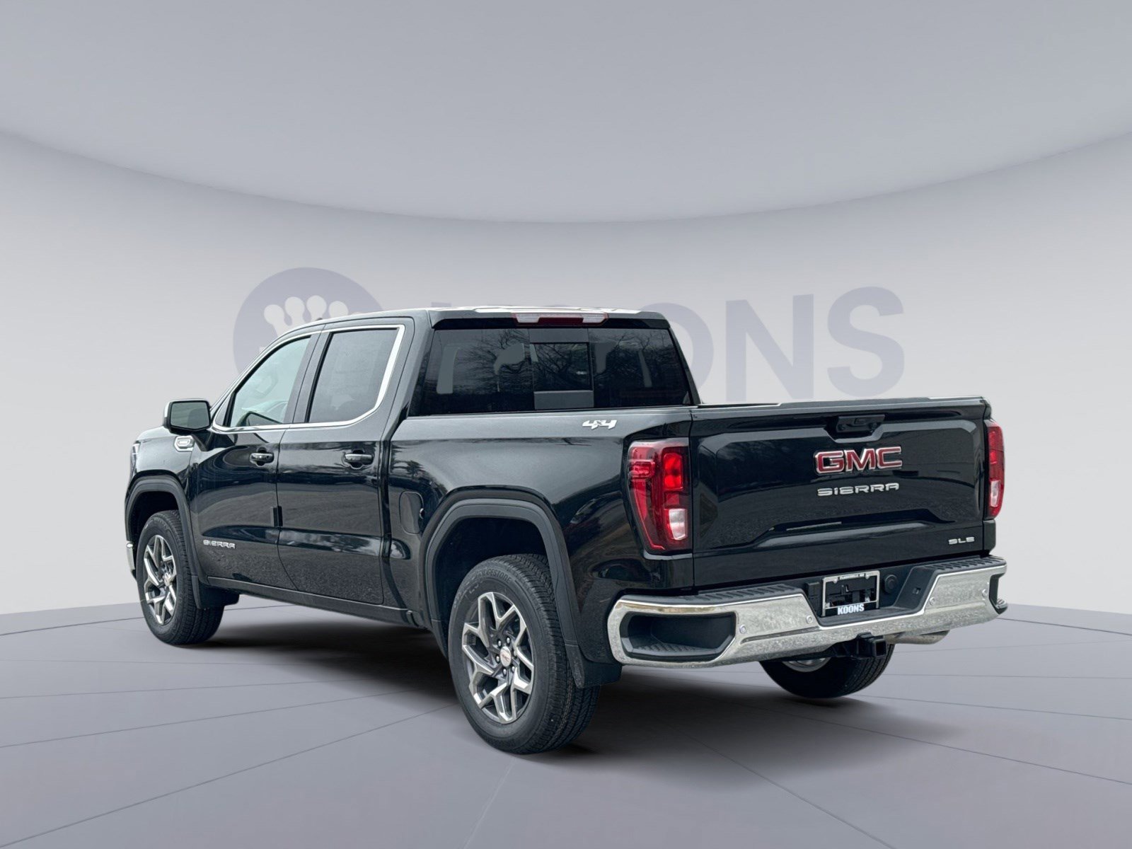 New 2026 GMC Sierra 1500 SLE w/ Preferred Package image 4
