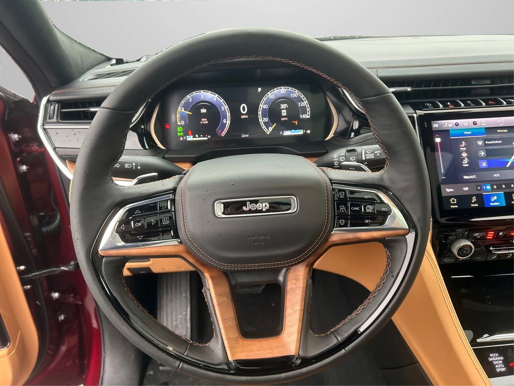 New 2025 Jeep Grand Cherokee Summit image 24
