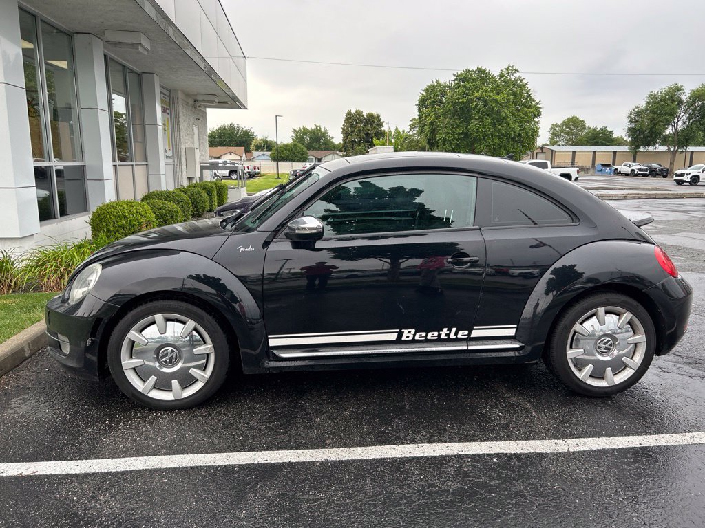Used 2013 Volkswagen Beetle Turbo FWD image 3