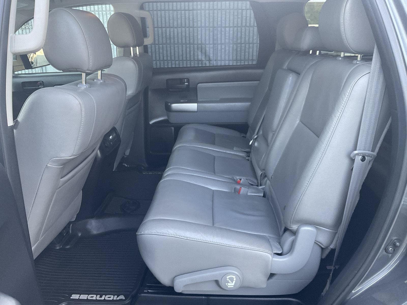Used 2018 Toyota Sequoia SR5 w/ Premium Package AWD/4WD image 11