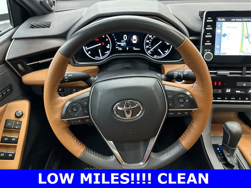 Used 2019 Toyota Avalon Limited image 25