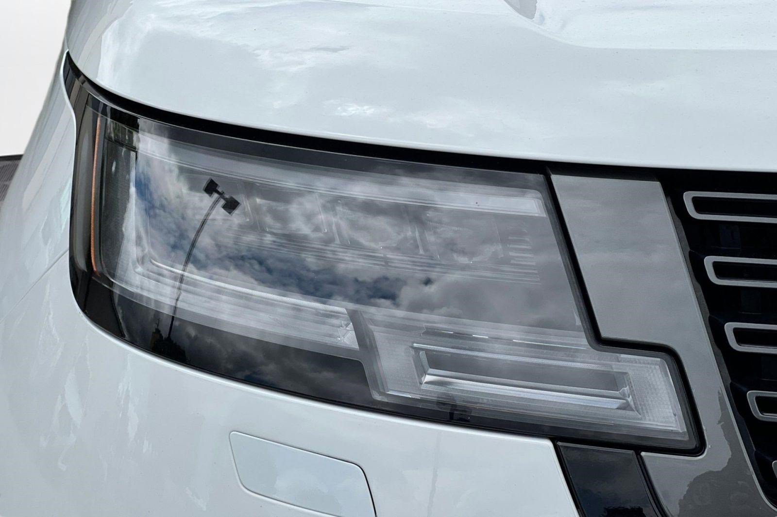 Certified 2023 Land Rover Range Rover Autobiography AWD/4WD image 10
