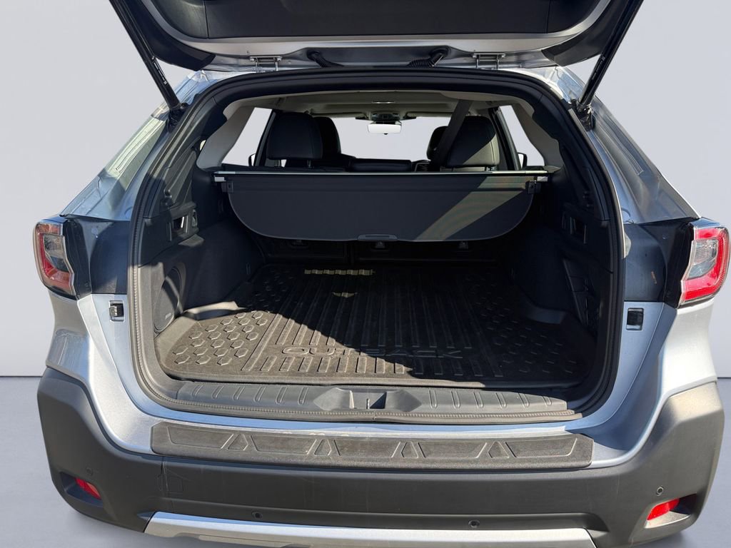 Used 2025 Subaru Outback Touring w/ Tech Package 3 image 19