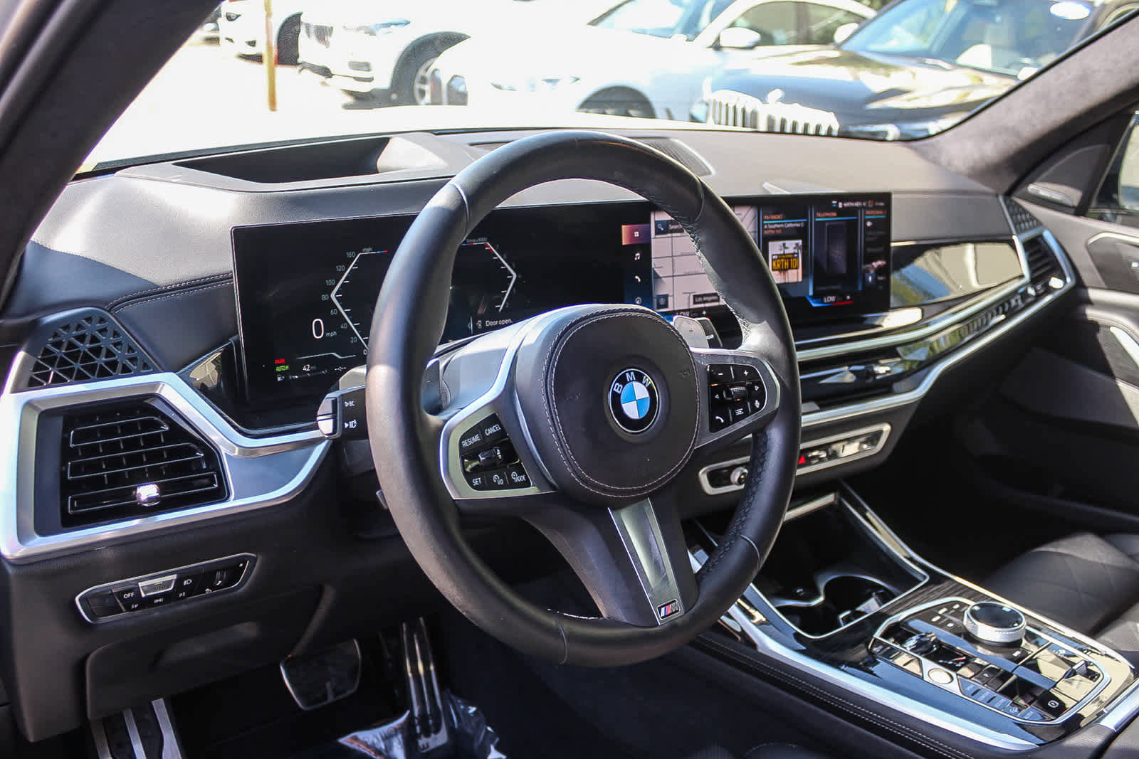 Certified 2023 BMW X7 xDrive40i w/ M Sport Package image 17