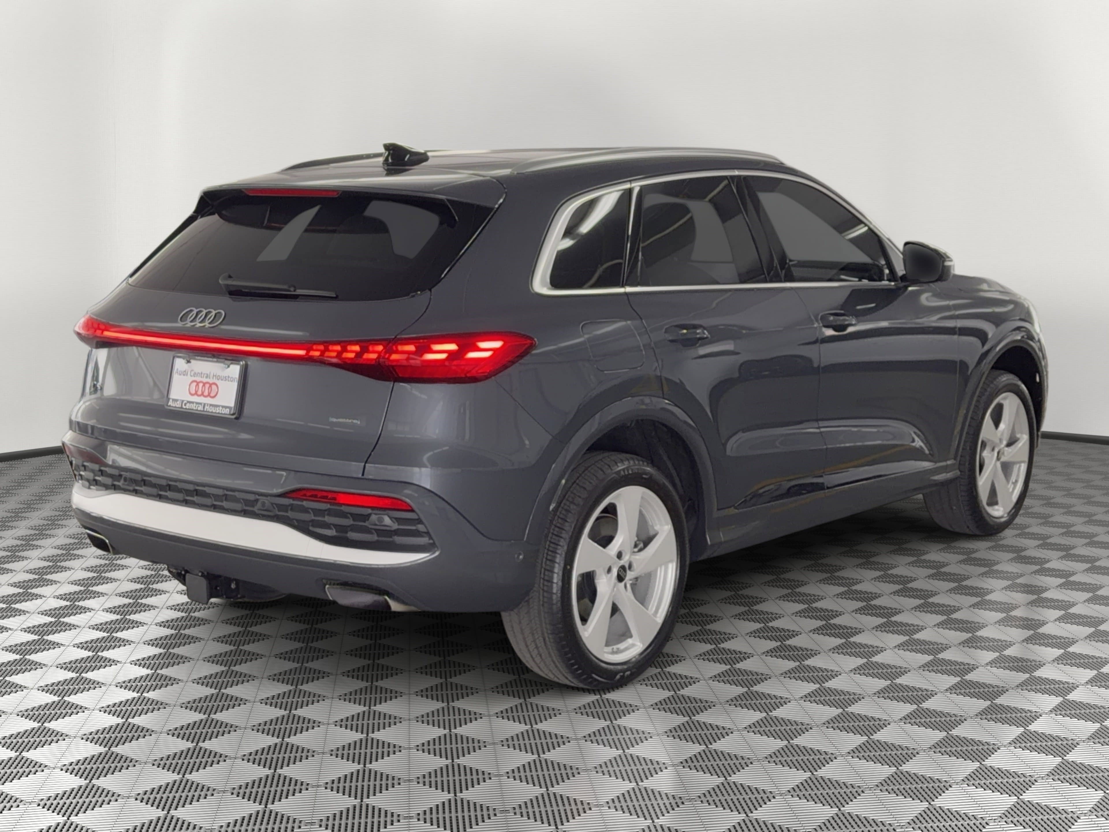 New 2026 Audi Q5 Premium Plus image 9