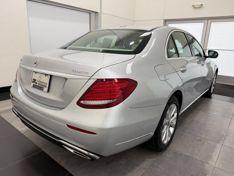 Used 2020 Mercedes-Benz E 350 4MATIC Sedan image 2