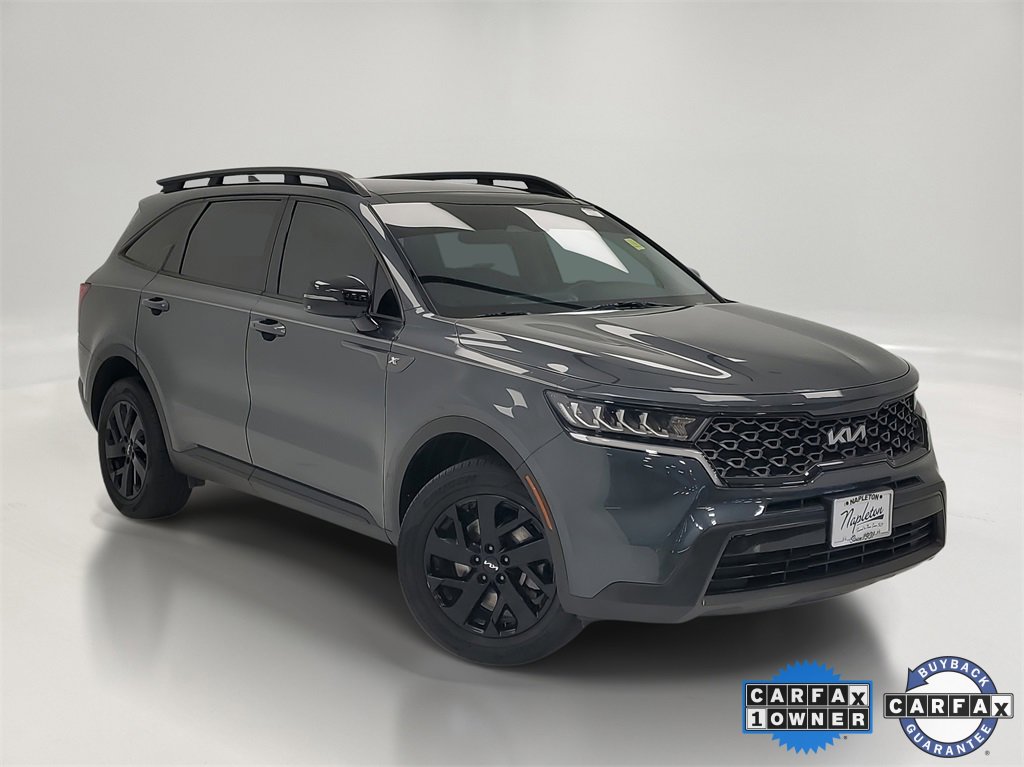 Used 2022 Kia Sorento S w/ Panoramic Sunroof Package