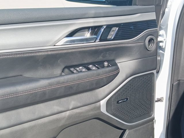 New 2026 Jeep Grand Wagoneer 4WD image 9