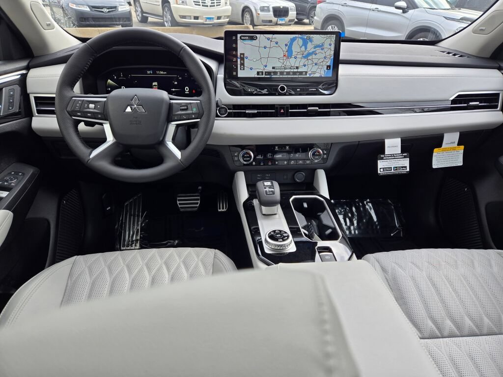 New 2026 Mitsubishi Outlander SEL AWD/4WD image 16