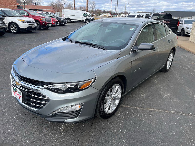 Used 2025 Chevrolet Malibu LT image 4