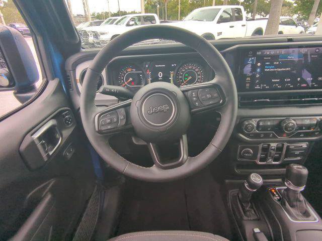 Certified 2025 Jeep Wrangler Unlimited Sport AWD/4WD image 16