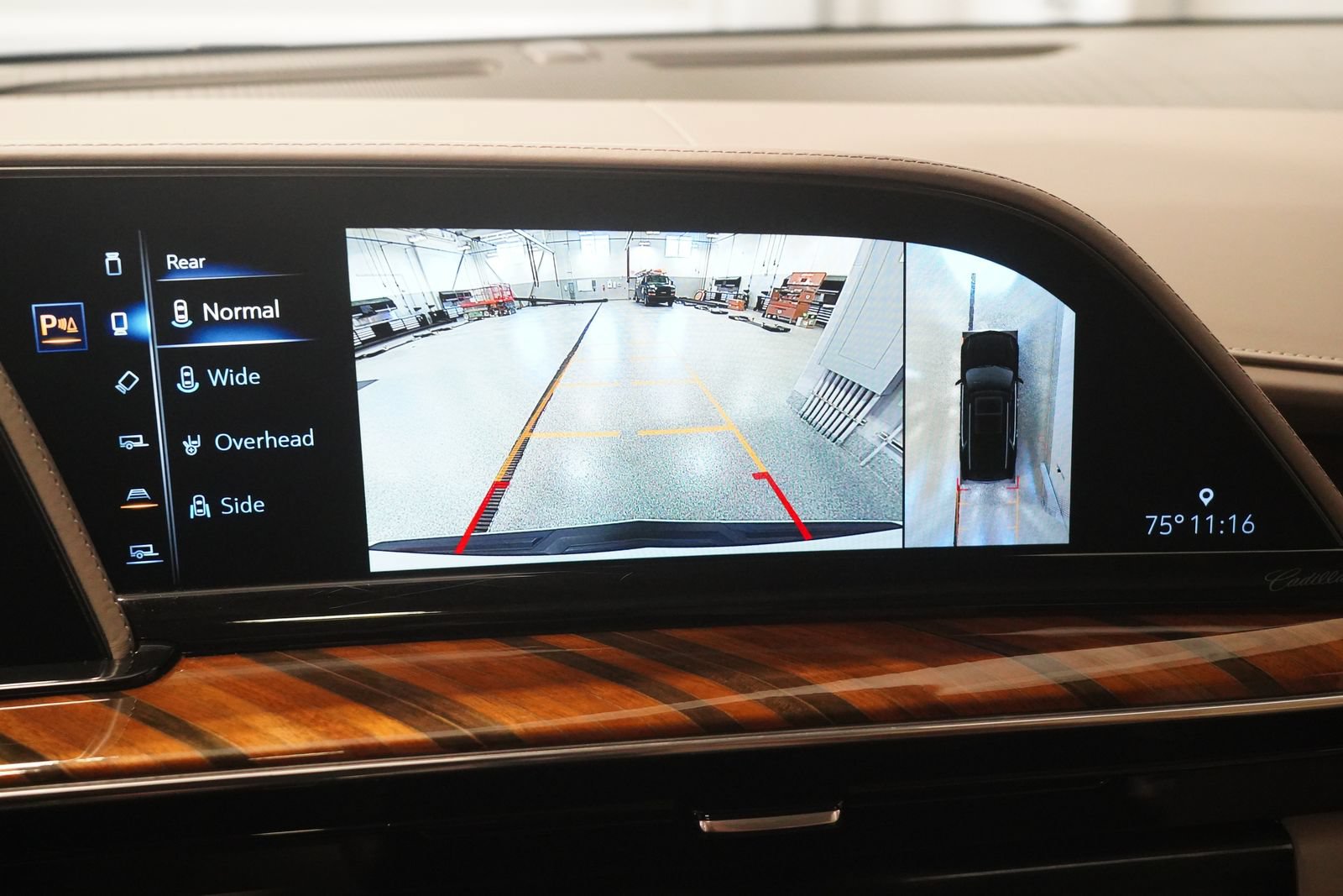 Used 2021 Cadillac Escalade Premium Luxury Platinum w/ Heavy-Duty Trailer Package AWD/4WD image 24