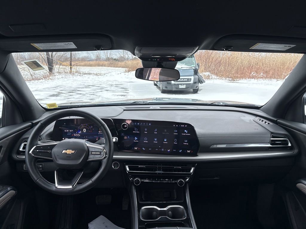 Used 2024 Chevrolet Traverse LT w/ Trailering Package image 15