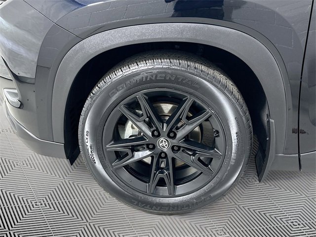 Used 2024 Toyota Grand Highlander Limited image 18