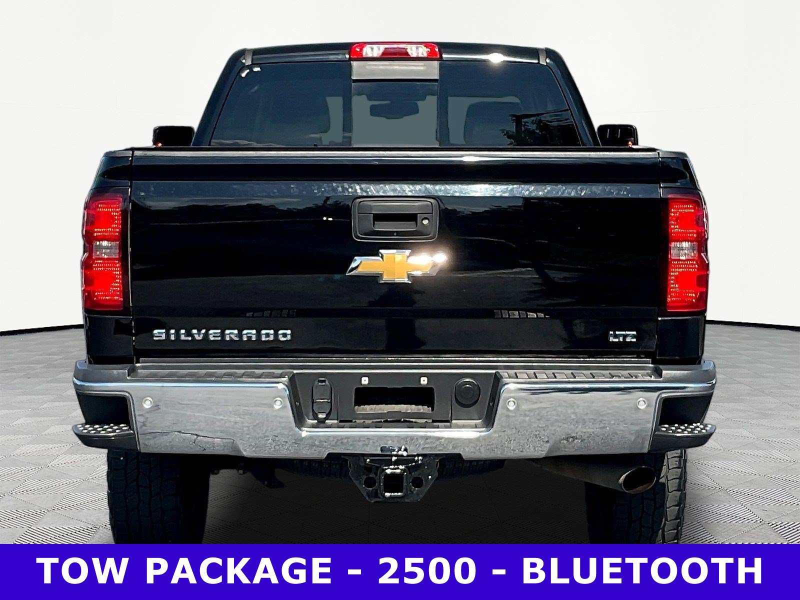 Used 2016 Chevrolet Silverado 2500 LTZ w/ LTZ Plus Package AWD/4WD image 5