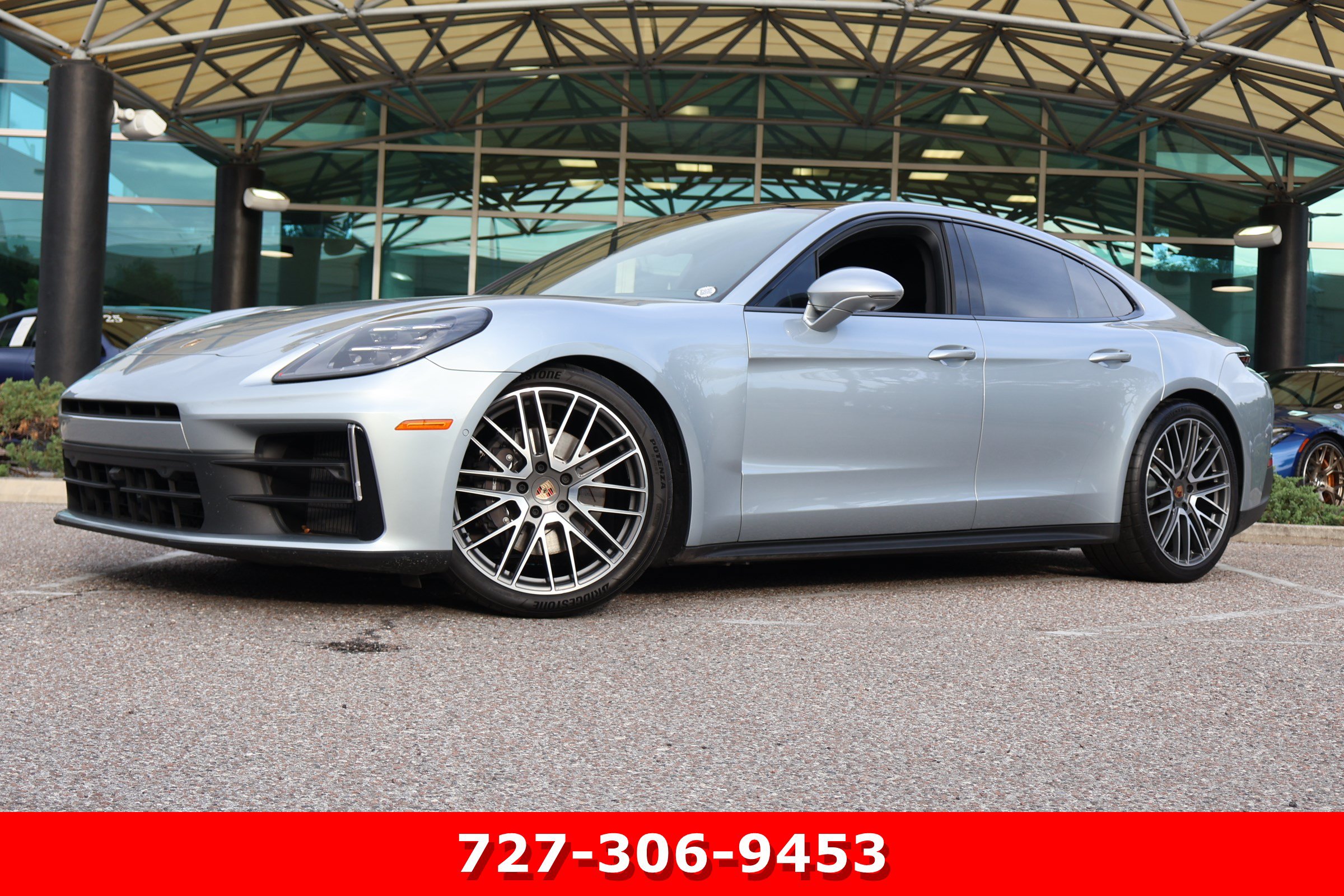 Used 2026 Porsche Panamera image 1