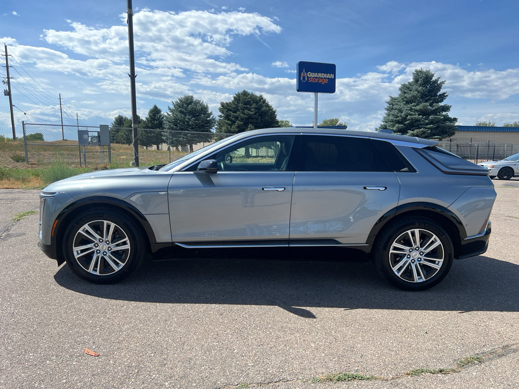Used 2024 Cadillac Lyriq Tech w/ Driver Assist Package AWD/4WD image 25