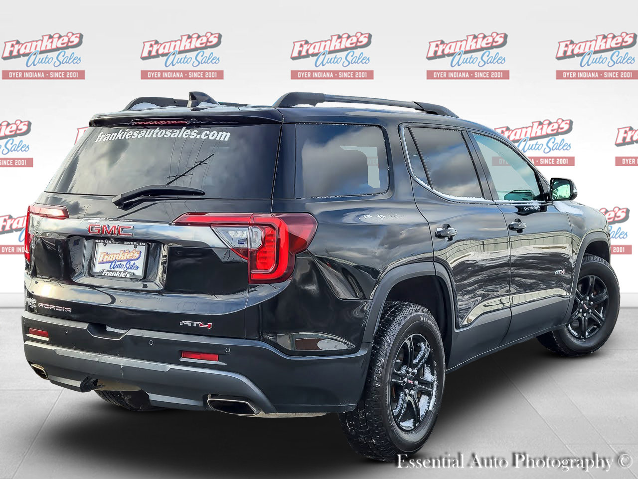 Used 2023 GMC Acadia AT4 w/ Technology Package image 6