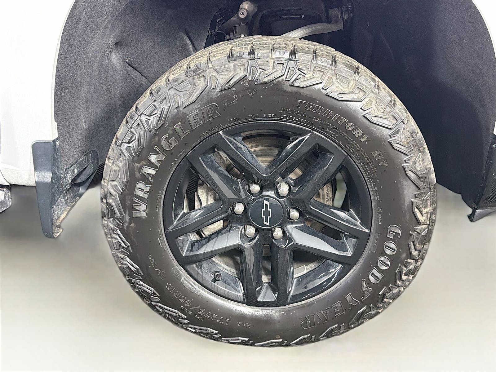 Used 2024 Chevrolet Silverado 1500 Custom Trail Boss AWD/4WD image 35
