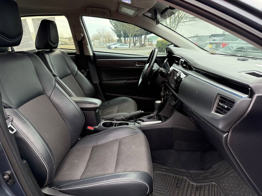 Used 2014 Toyota Corolla S image 9