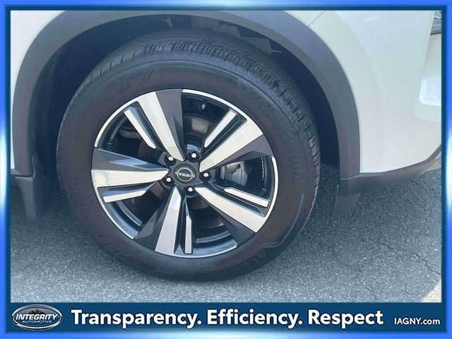 Used 2023 Nissan Rogue SL AWD/4WD image 9