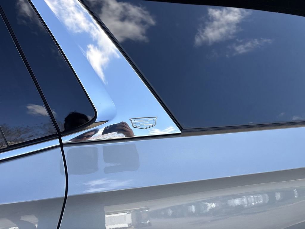 Certified 2023 Cadillac Escalade Premium Luxury w/ Performance Package image 33