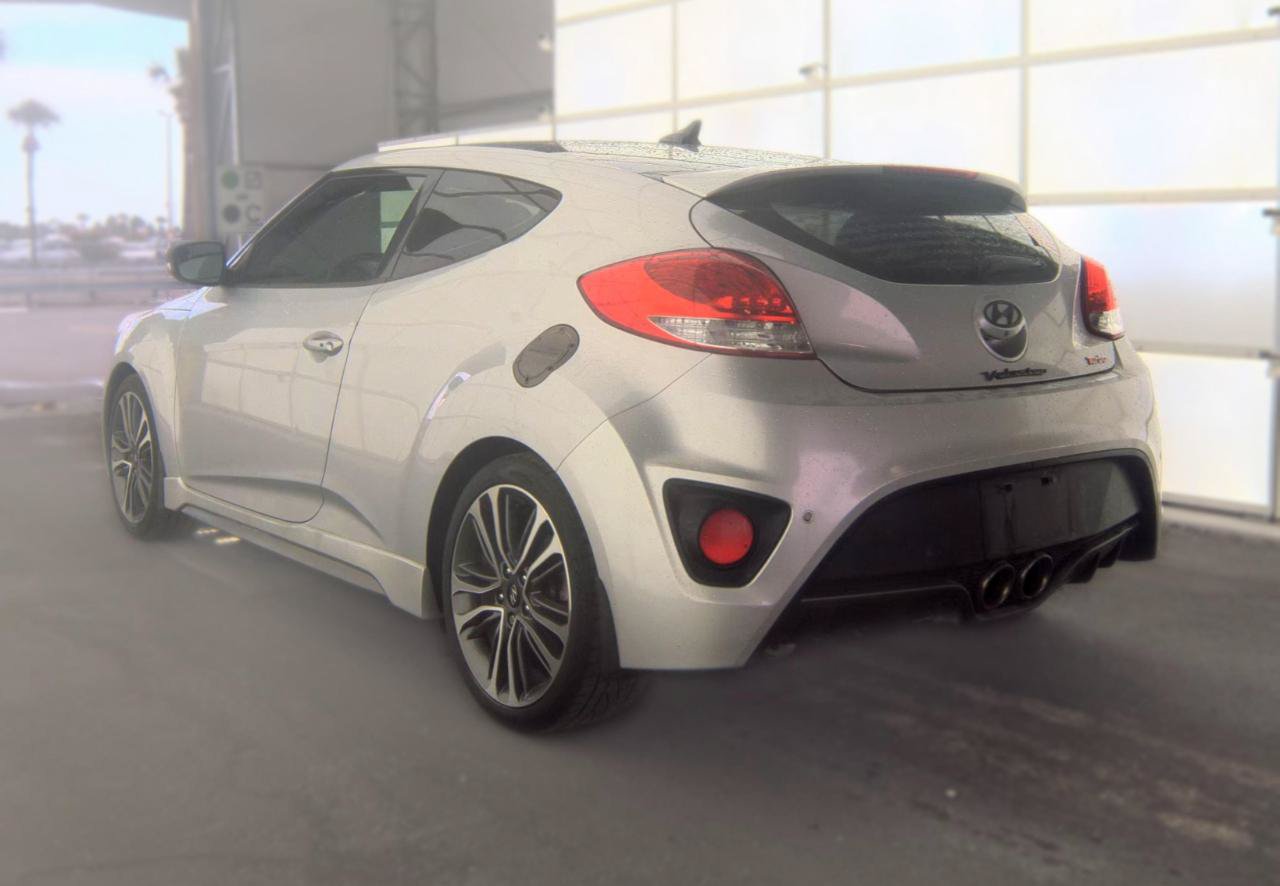 Used 2016 Hyundai Veloster Turbo w/ Option Group 04 FWD image 6