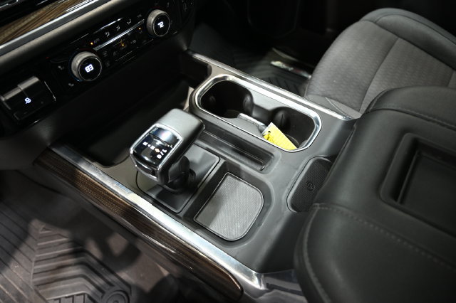 Used 2022 Chevrolet Silverado 1500 LT AWD/4WD image 19
