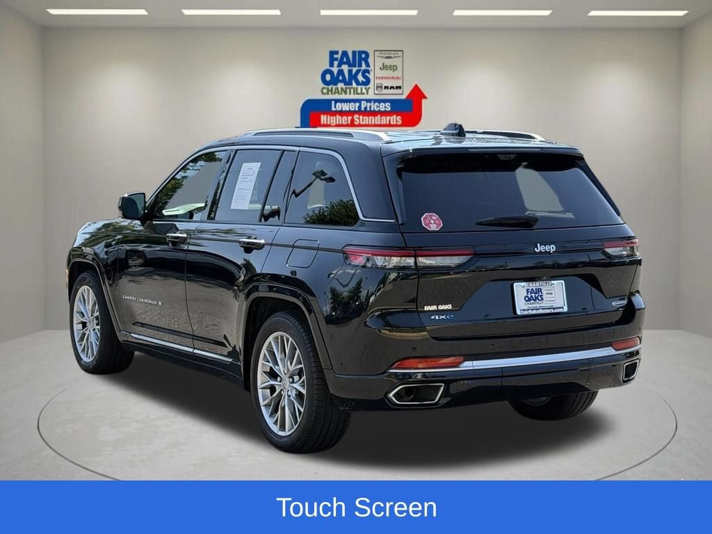 Used 2023 Jeep Grand Cherokee Summit w/ Advanced Protech Group IV AWD/4WD image 10