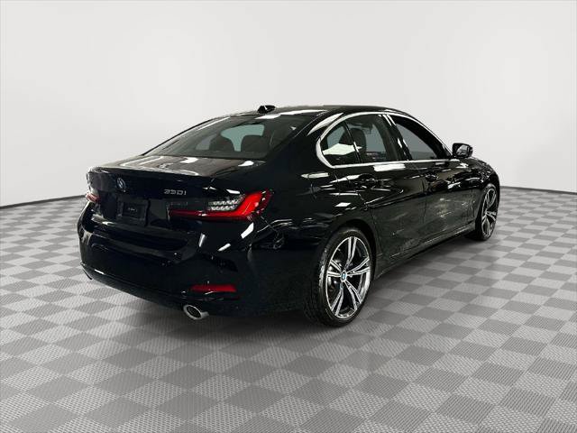 Used 2024 BMW 330i xDrive Sedan w/ Premium Package AWD/4WD image 2