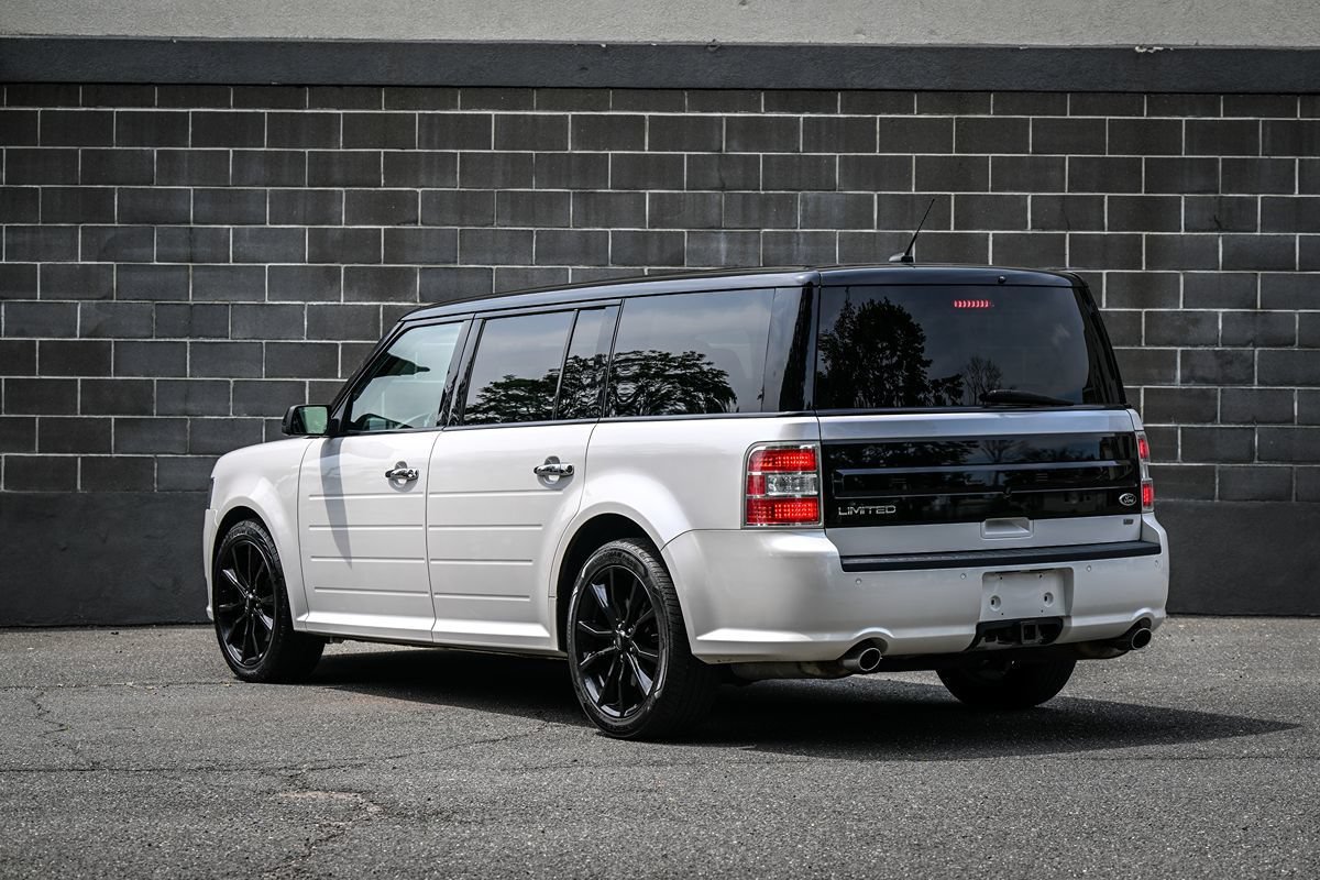 Used 2016 Ford Flex Limited w/ Limited Appearance Package AWD/4WD image 4