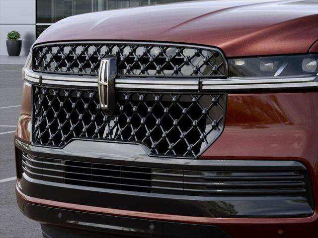 New 2027 Lincoln Navigator Reserve w/ Jet Appearance Package AWD/4WD image 17