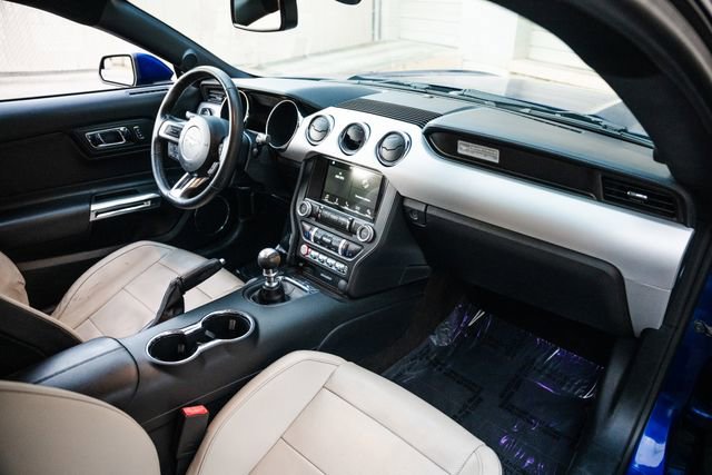 Used 2016 Ford Mustang Premium RWD image 16