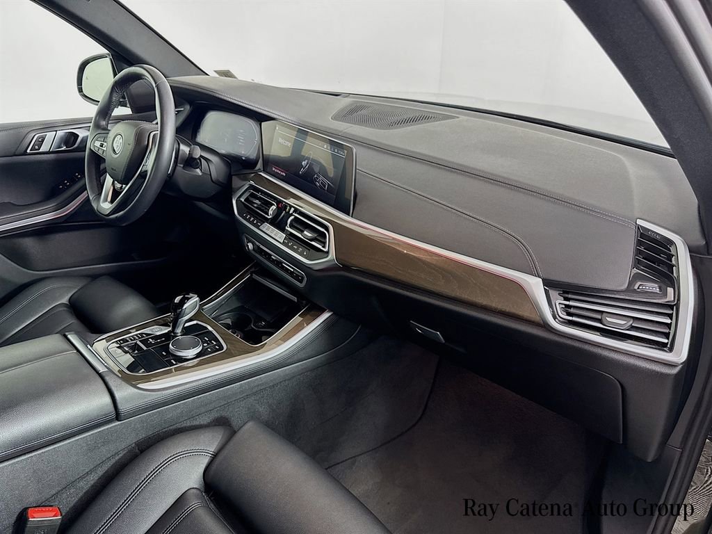 Used 2022 BMW X5 xDrive40i w/ Premium Package image 30
