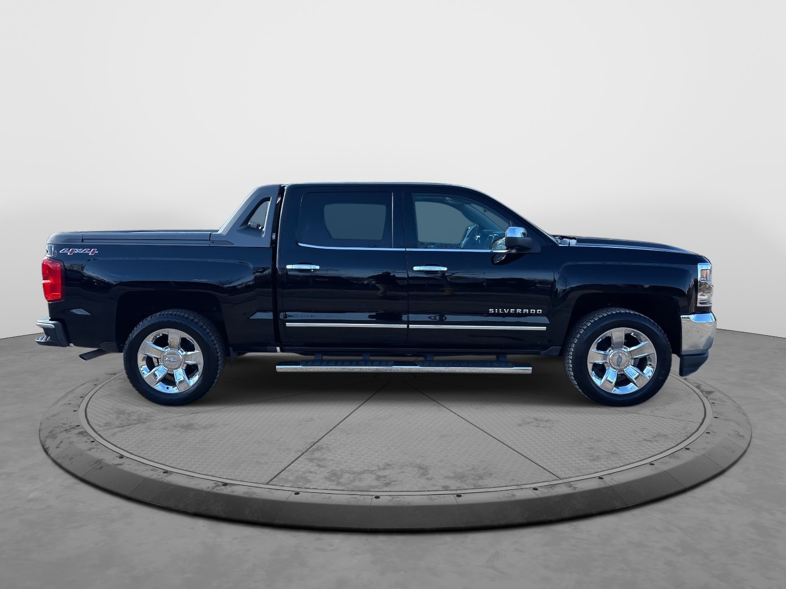 Used 2017 Chevrolet Silverado 1500 LTZ w/ High Desert Package image 9