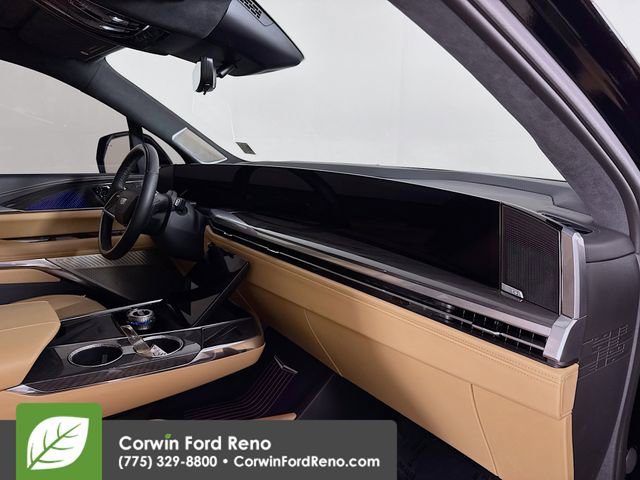 Used 2025 Cadillac Escalade IQ Luxury 2 image 33