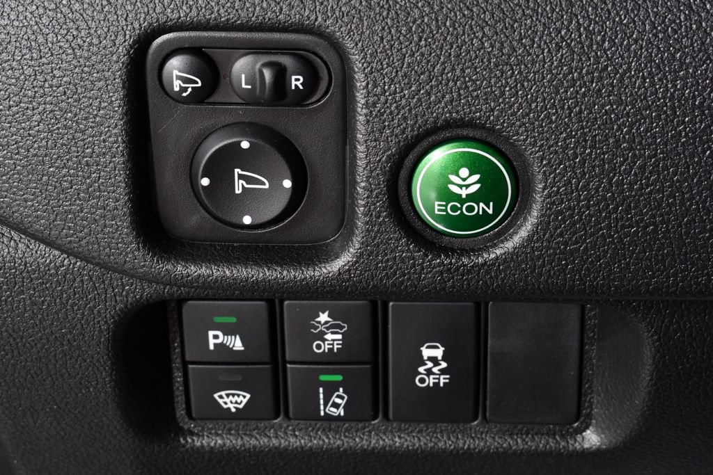 Used 2025 Honda Passport TrailSport image 31
