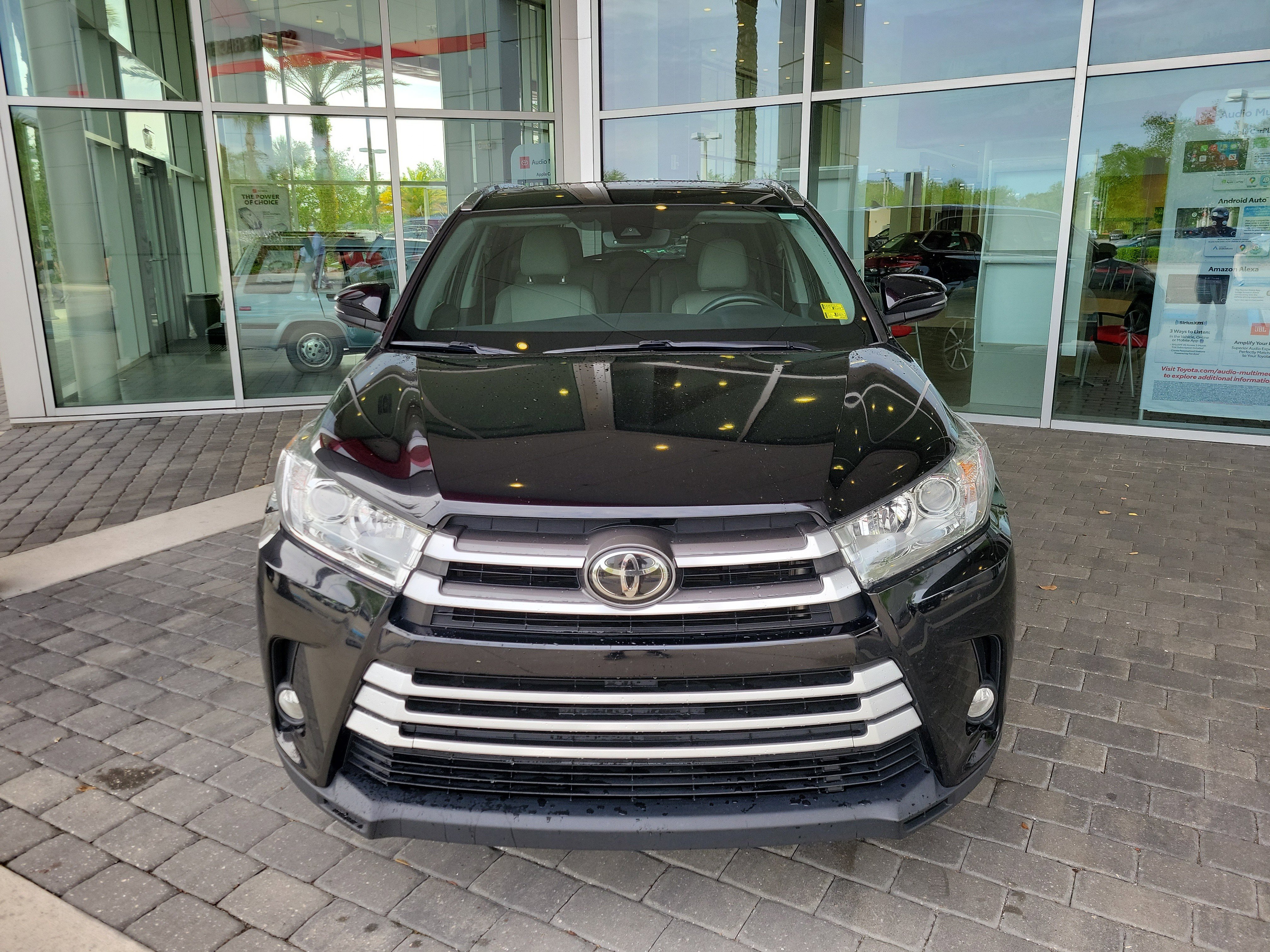 Used 2019 Toyota Highlander XLE image 9