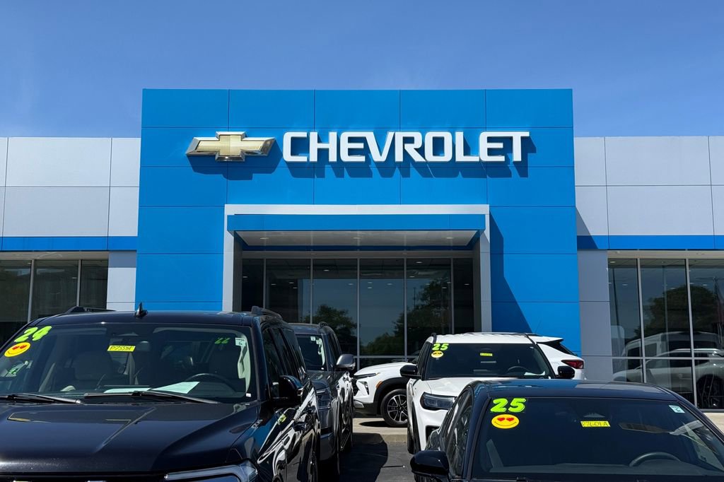 Used 2023 Chrysler Pacifica Touring-L image 50