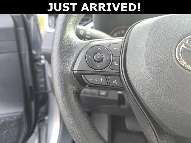 Used 2025 Toyota RAV4 XLE w/ Convenience Package image 12