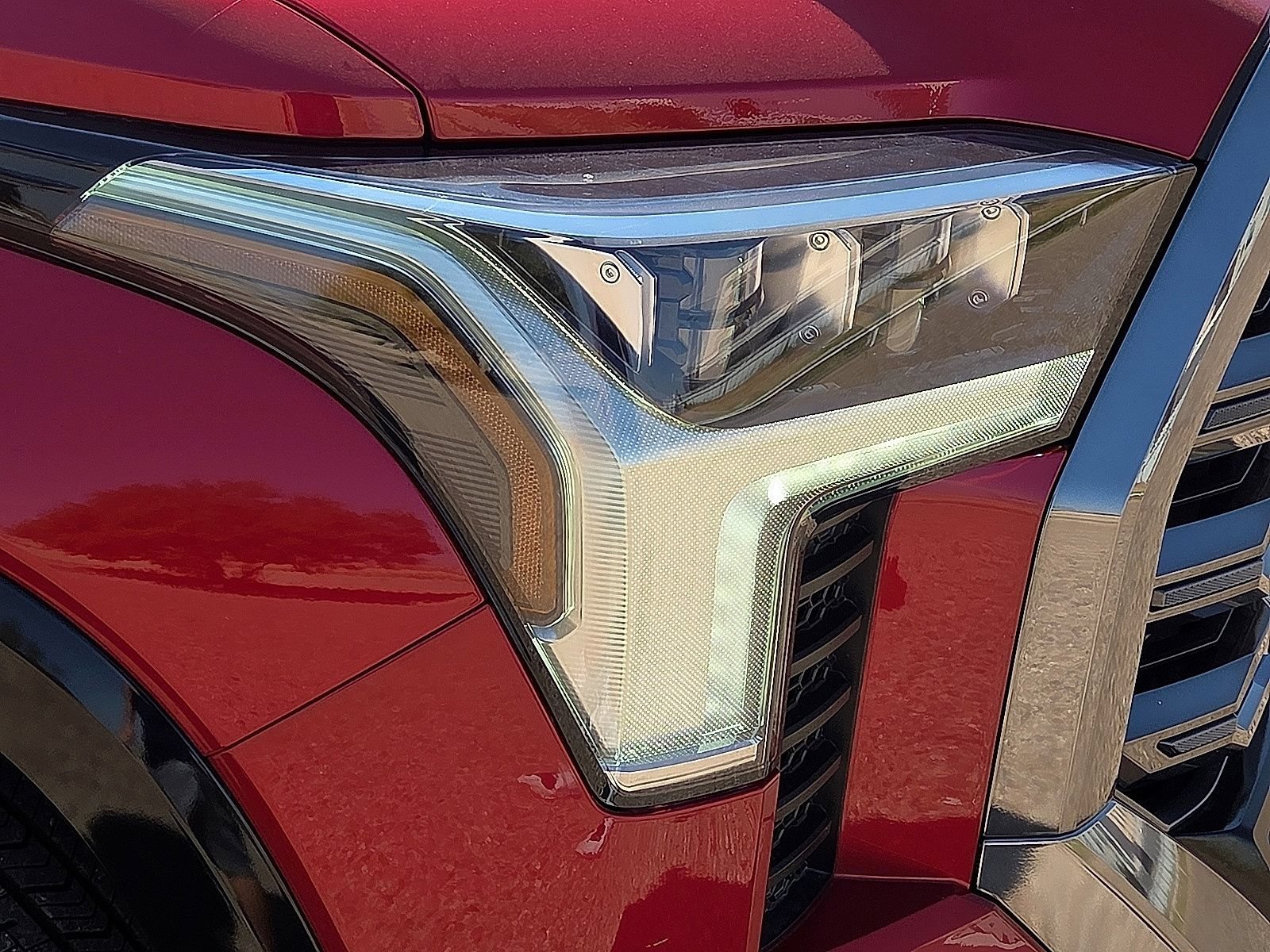 Used 2026 Toyota Tundra Platinum AWD/4WD image 10