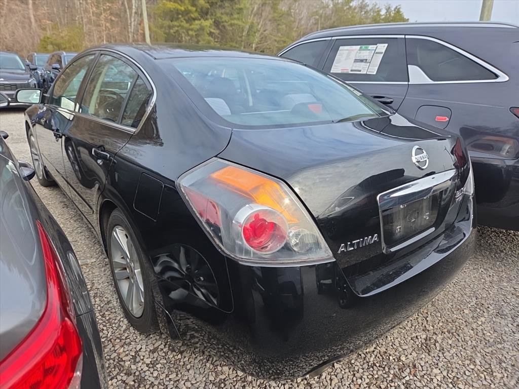Used 2010 Nissan Altima 3.5 SR image 6