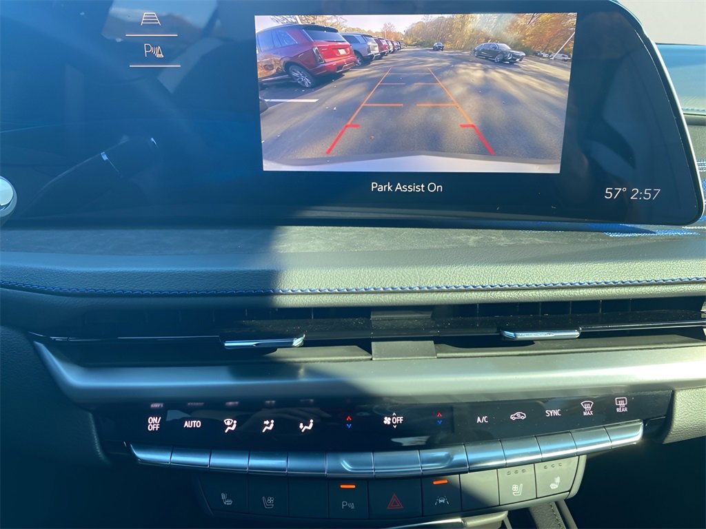 Used 2024 Cadillac XT4 Sport image 23