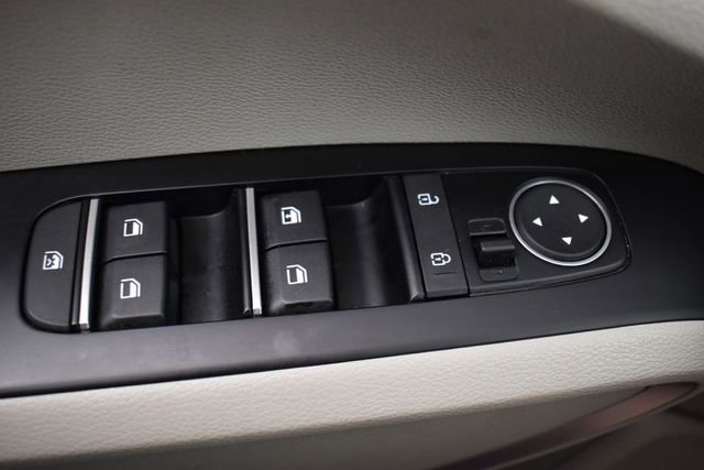 Used 2025 Kia Soul LX FWD image 28