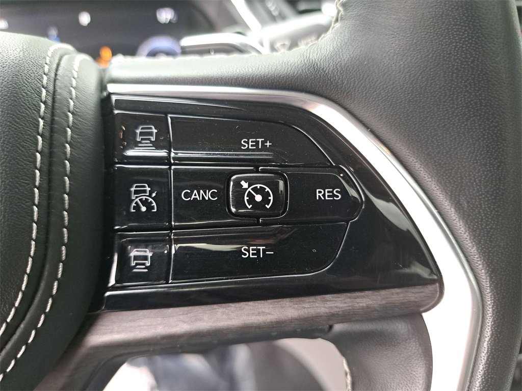 Used 2022 Jeep Grand Cherokee L Overland w/ Luxury Tech Group IV image 20