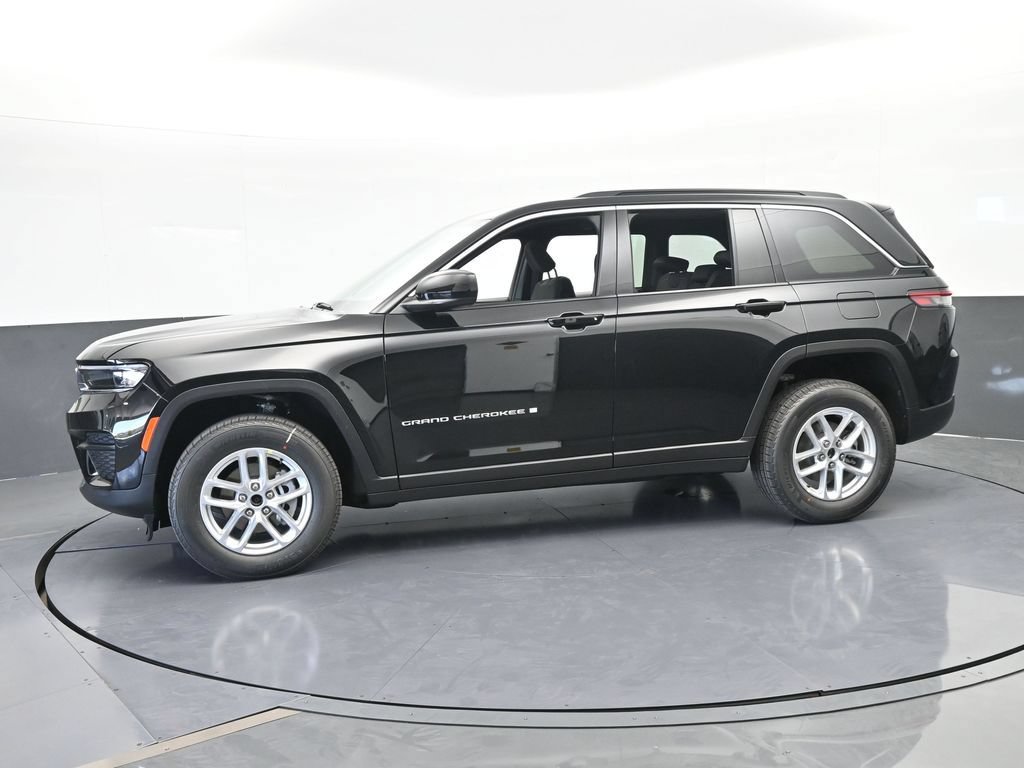 New 2026 Jeep Grand Cherokee Laredo X AWD/4WD image 2