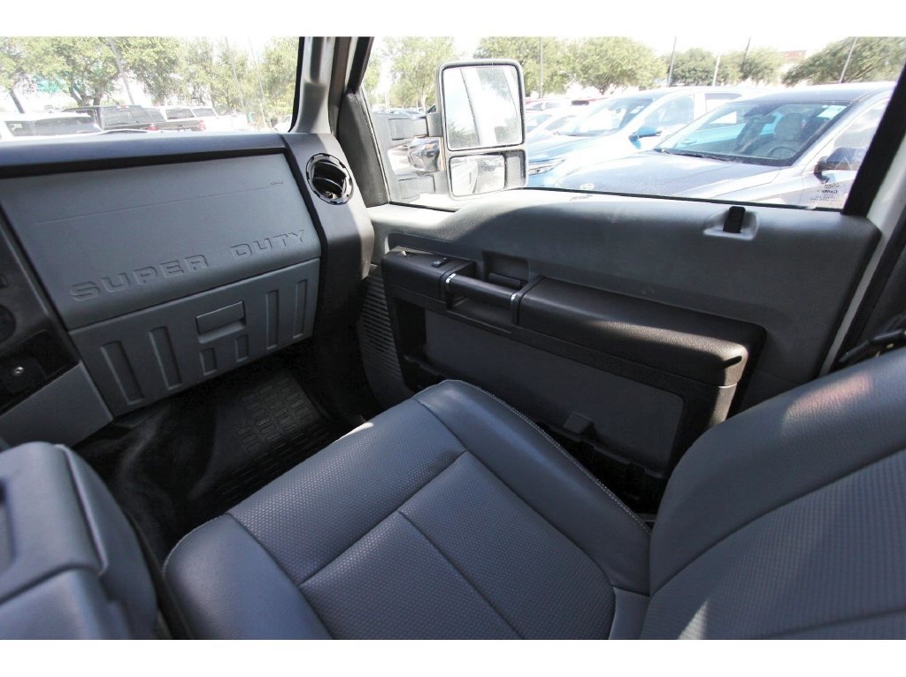 Used 2015 Ford F250 XL w/ Power Equipment Group AWD/4WD image 11