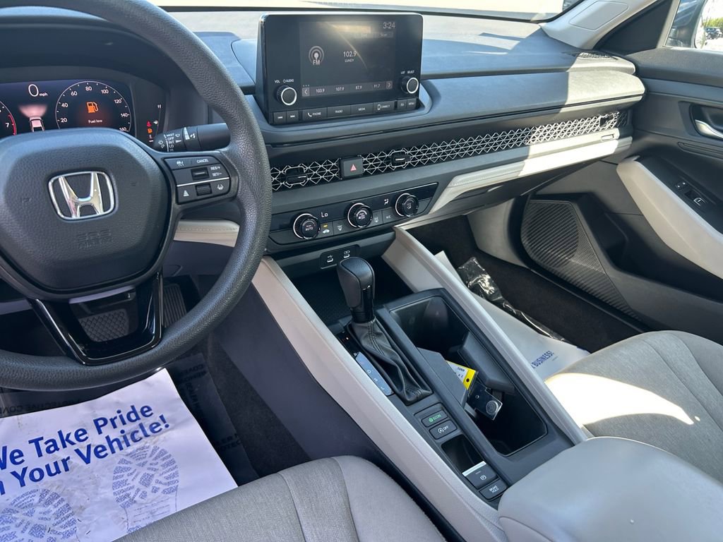 Used 2023 Honda Accord LX image 11