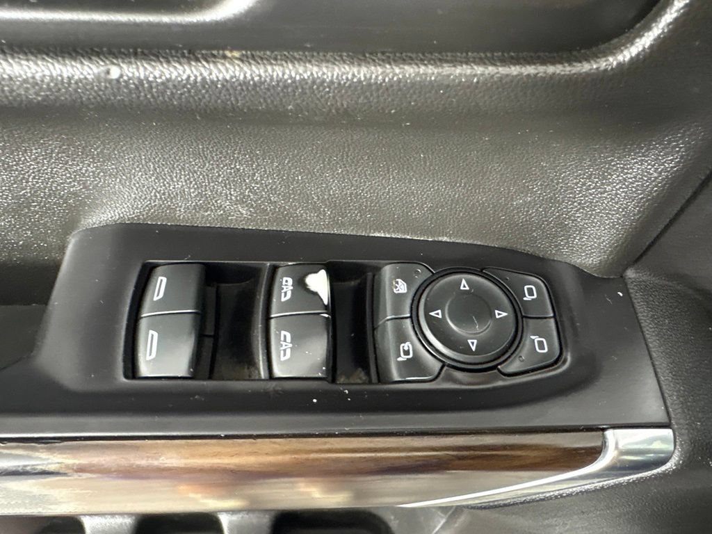 Used 2021 GMC Sierra 1500 SLT AWD/4WD image 16